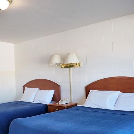 Prince Motel พรินซ์จอร์จ ภายนอก รูปภาพ
